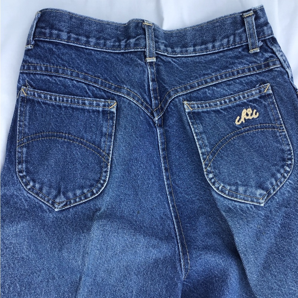 Women’s size 11/12   1980’S  vintage chic jeans J